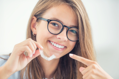 Invisalign 101 - how long you have to wear your invisaligns
